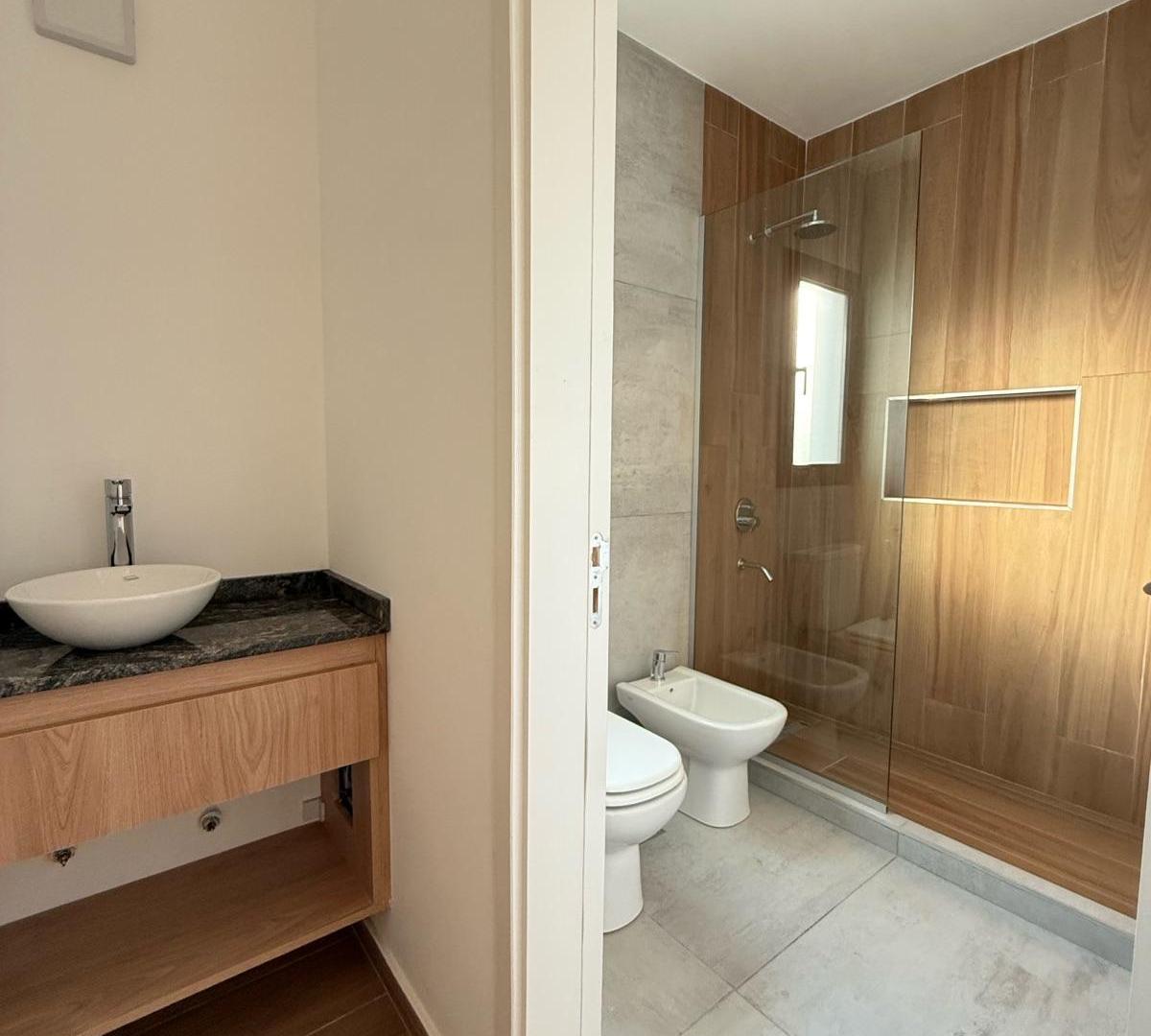 Foto de VENTA DUPLEX A ESTRENAR 3 DORM ENORME- Quebrada De Manantiales, imagen 4