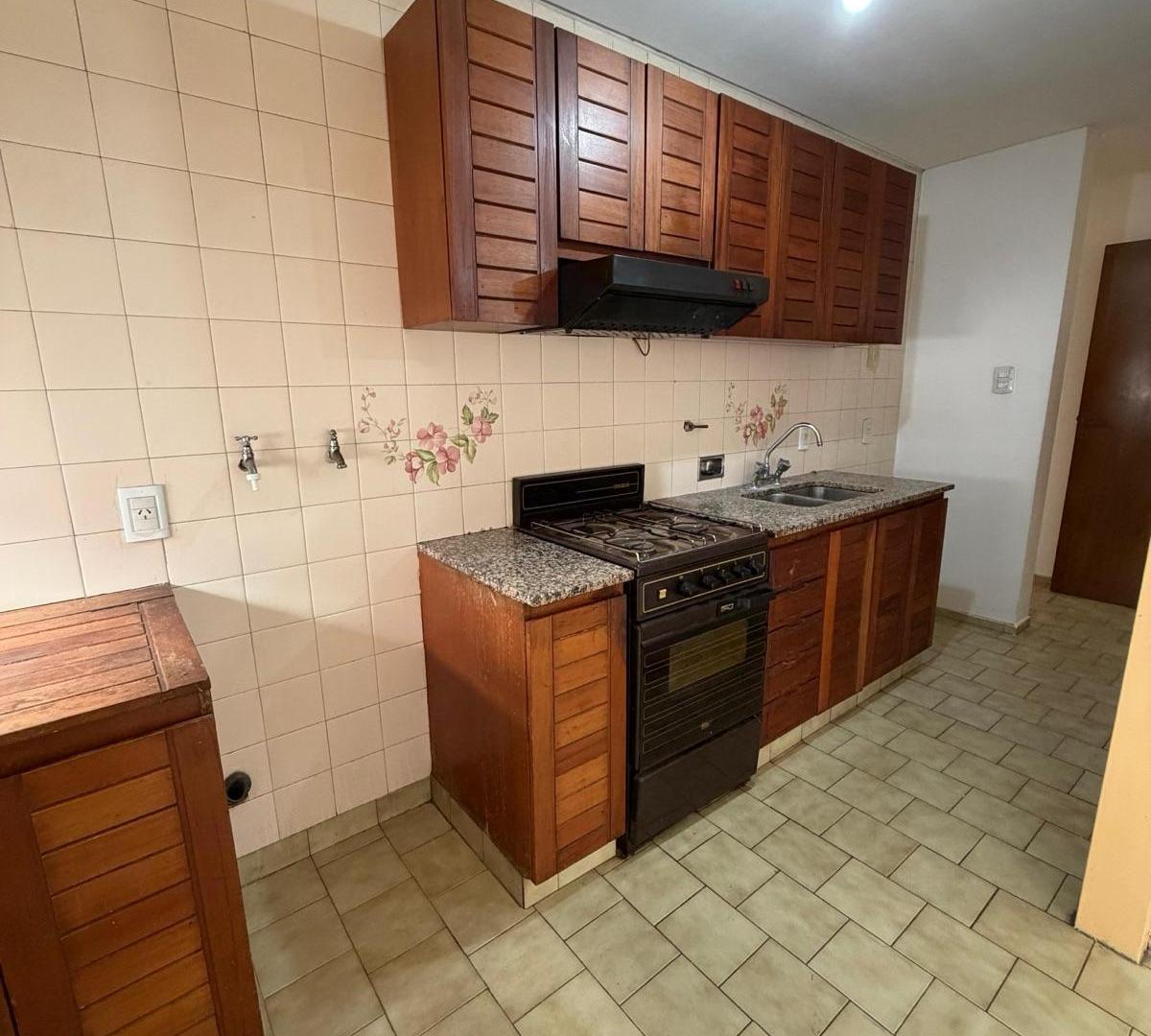 Foto de Alquilo departamento de 1 dormitorio a metros de plaa españa ituzaingo, imagen 4