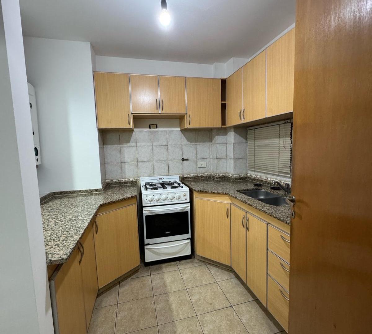 Foto de Alquilo departamento de 2 dormitorios a metros de paque sarmiento en, imagen 3