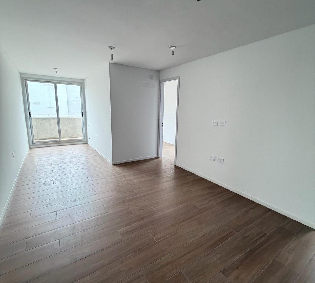 Foto de Departamento a estrenar en venta sobre Av Estrada a metros de Plaza, imagen 2