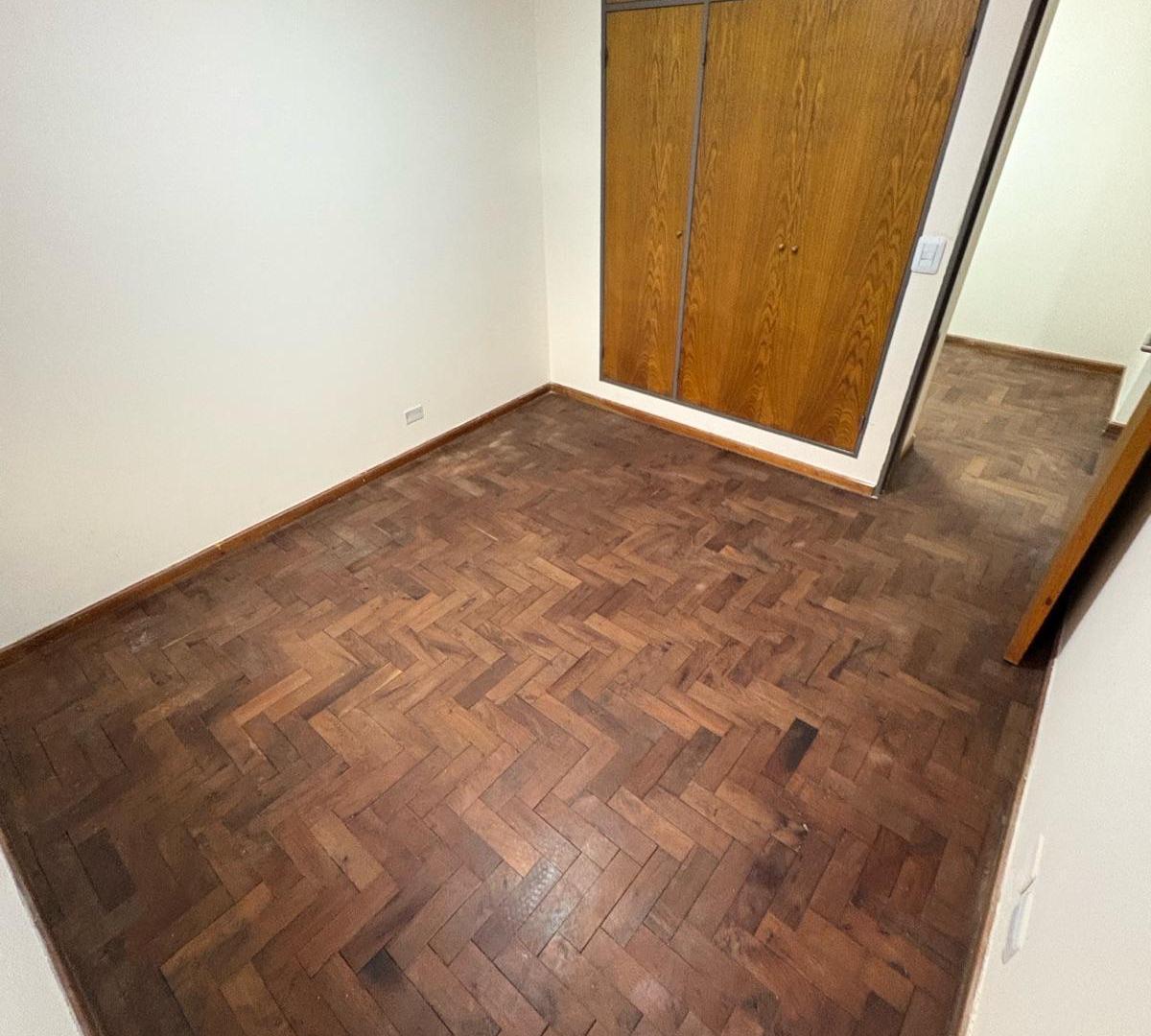 Foto de Departamento en venta de 2 dormitorios en San Lorenzo esq ituzaingo, imagen 4