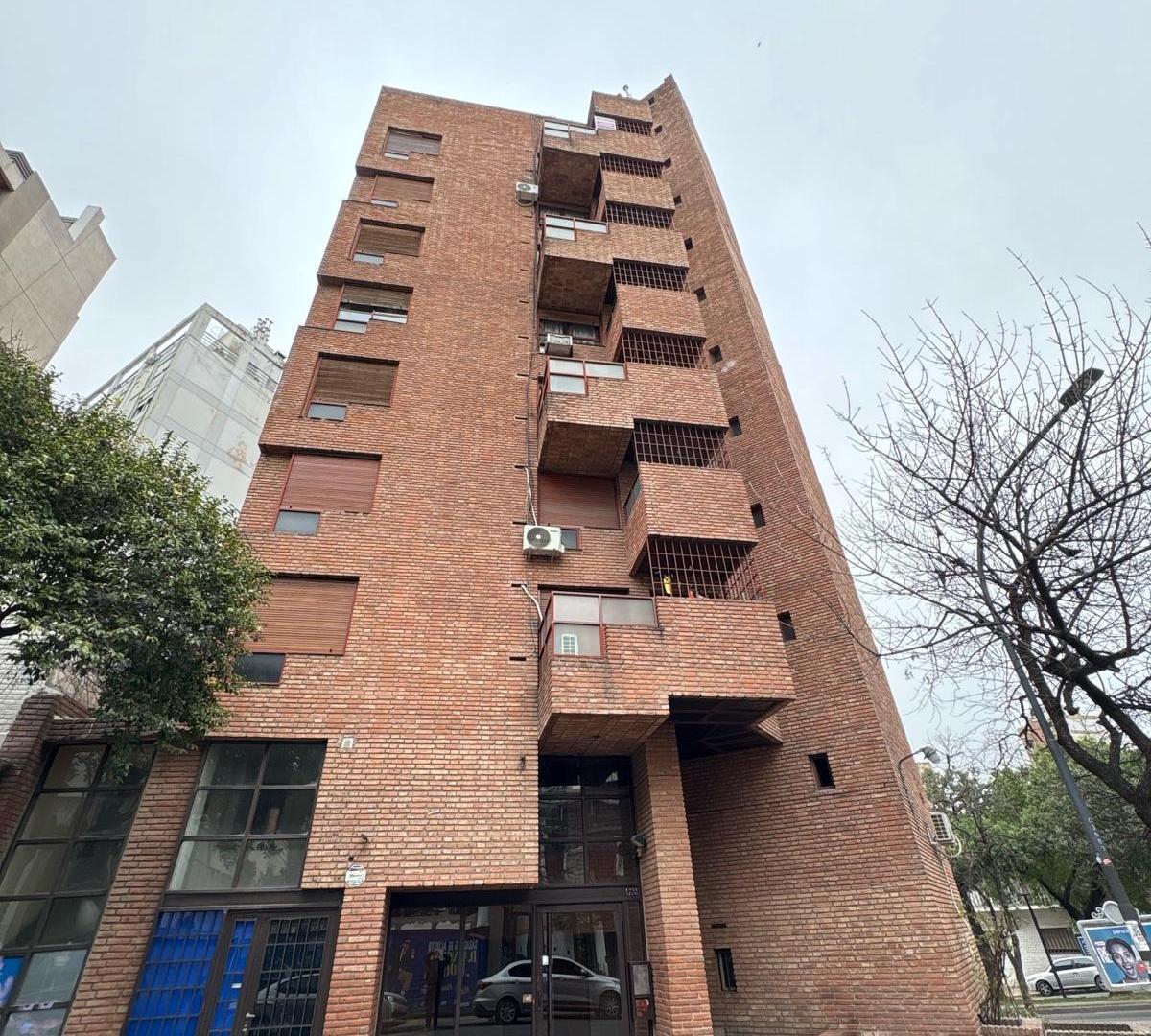 Foto de Departamento en venta de 1 dormitorio Buenos Aires esq Ambrosio Olmos, imagen 3