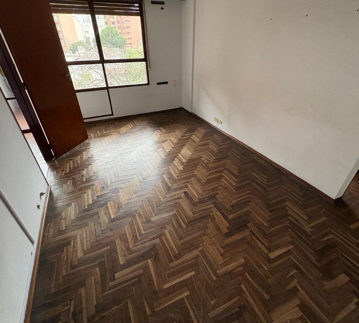 Foto de Departamento en venta de 1 dormitorio Buenos Aires esq Ambrosio Olmos, imagen 2