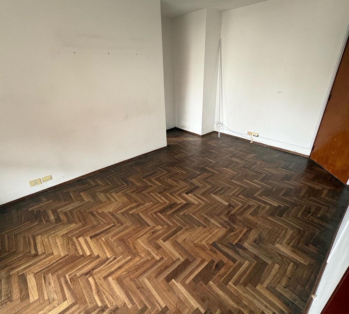 Foto de Departamento en venta de 1 dormitorio Buenos Aires esq Ambrosio Olmos, imagen 5