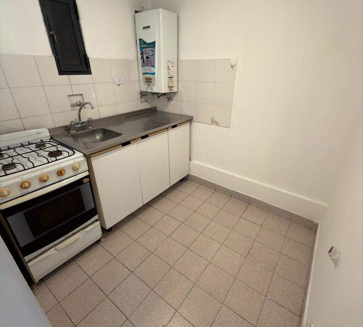 Foto de Alquilo departamento de 1 dormitorio en bv illia casi esquina parana en, imagen 5