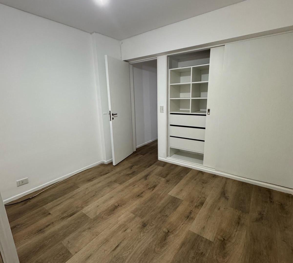 Foto de Alquilo departamento de 1 dormitorio ubicado en calle ayacucho 319, imagen 3