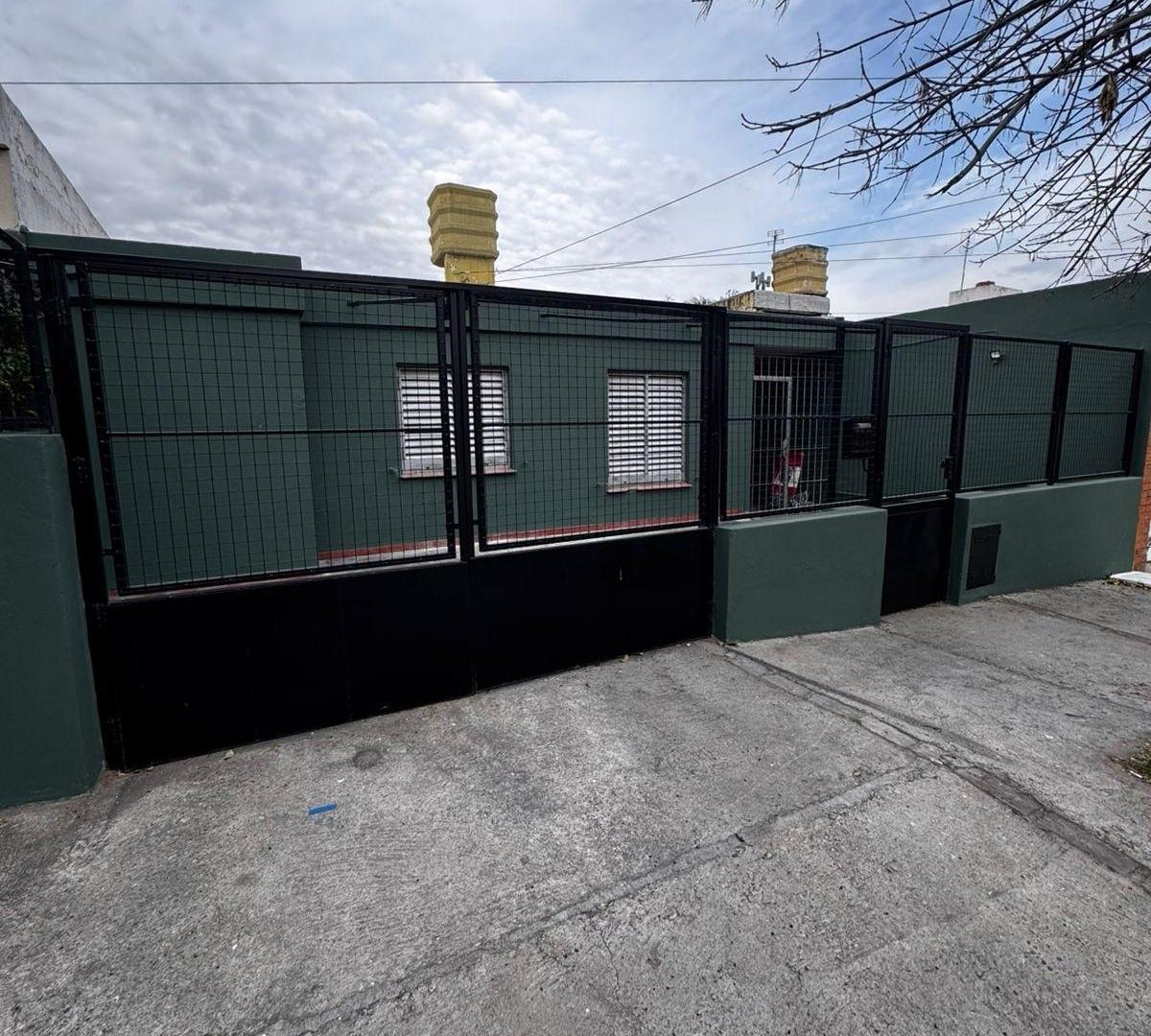 Foto de Gran casa en venta APTO CREDITO - Colinas De B.Vista, imagen 2