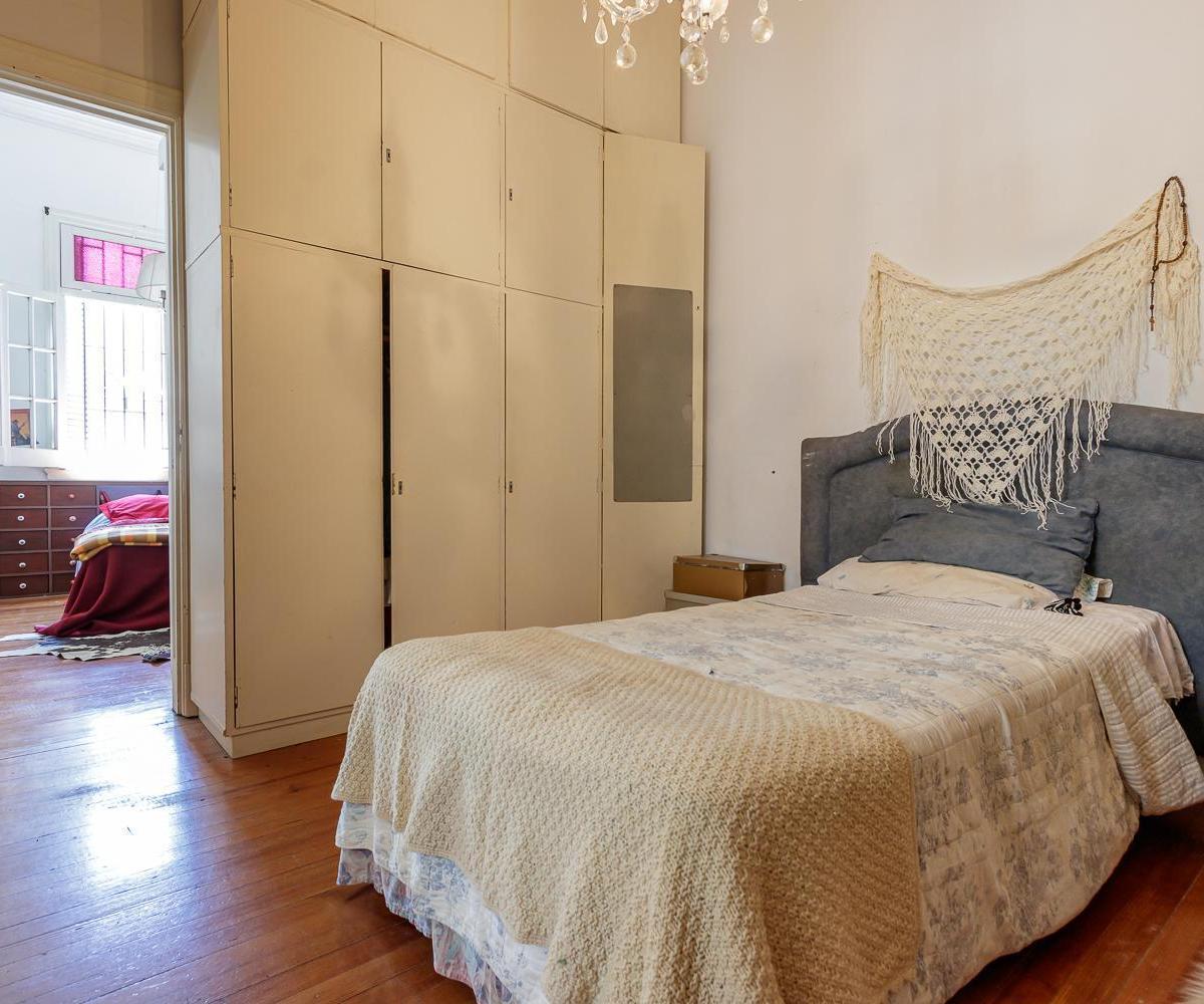 En Venta Casa en Planta Alta a m de Bv Oroño 5