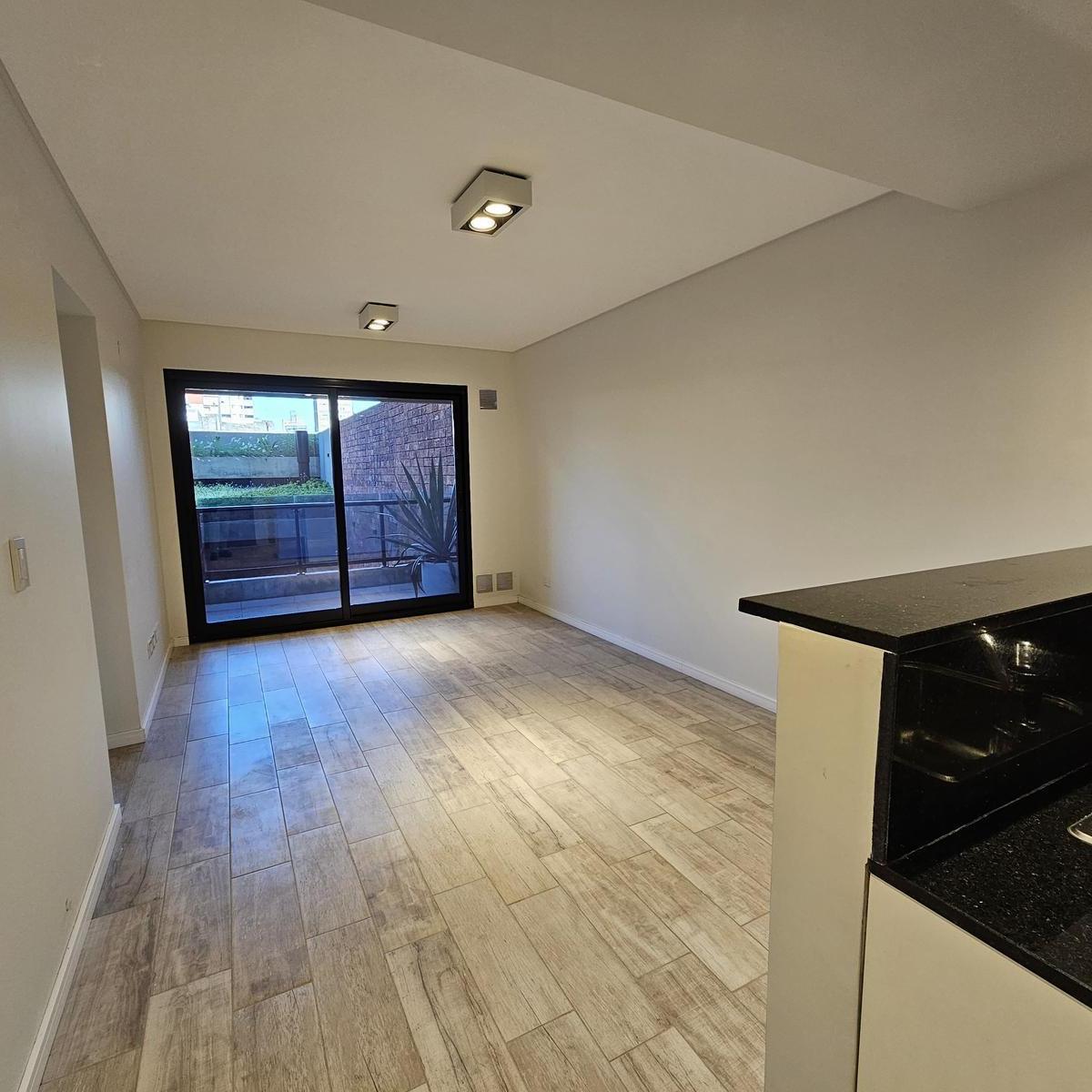 Venta Departamento dos dormitorios con quincho parrilero y solarium