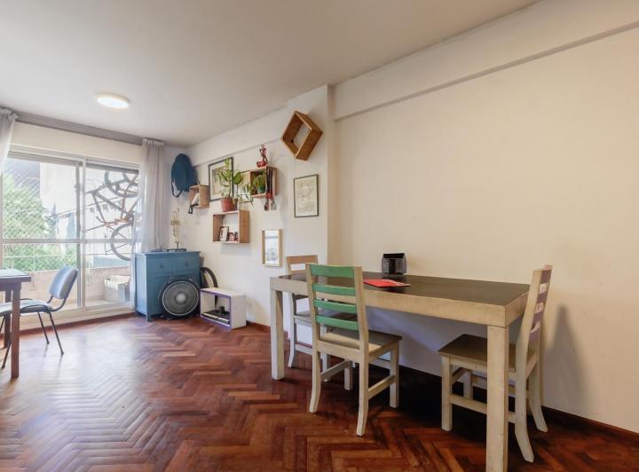 Departamento en  venta centro 2 dormitorios con balcón contrafrente a calidad Bauen 3