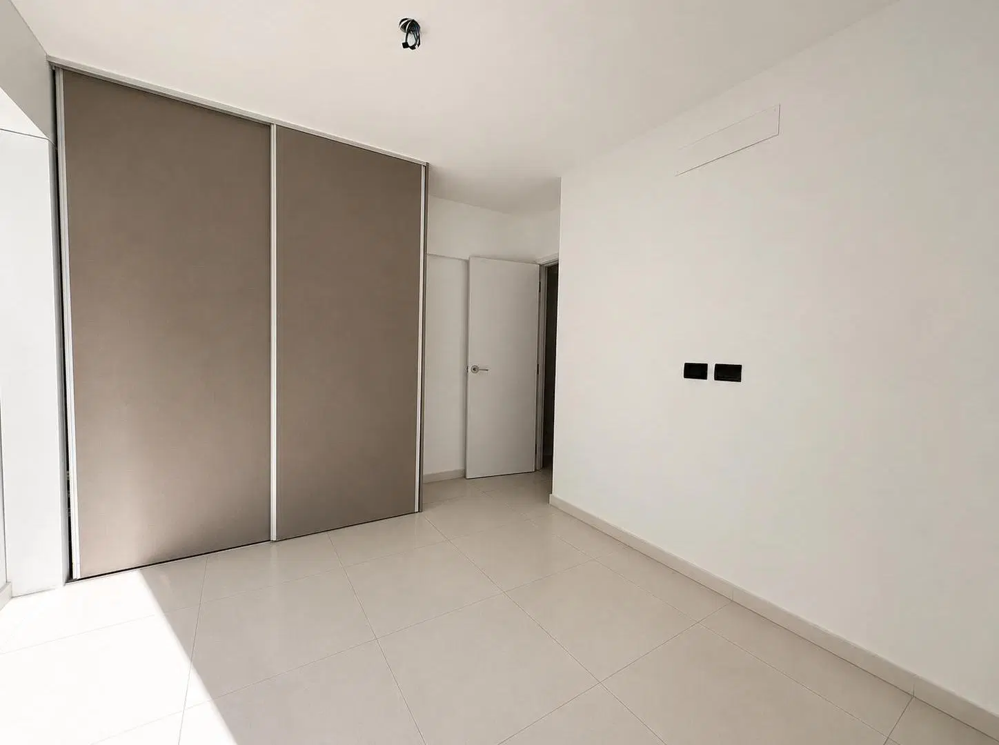 Venta departamento a estrenar 1 dormitorio con patio en barrio Abasto 2