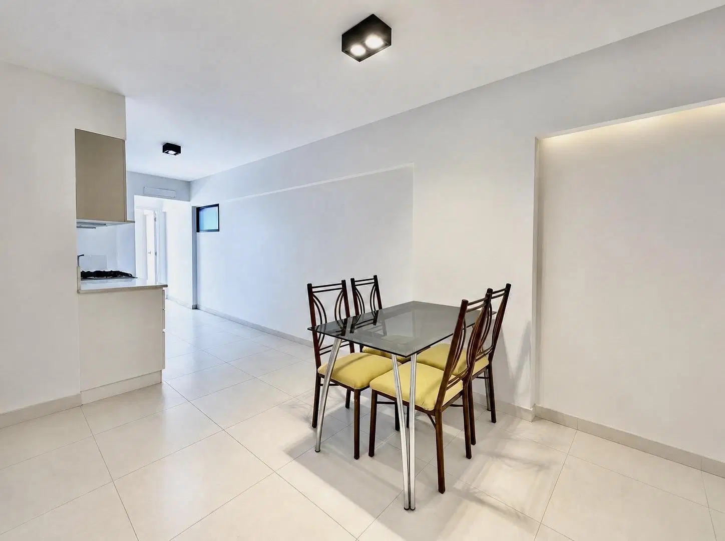 Venta departamento a estrenar 1 dormitorio con patio en barrio Abasto 5