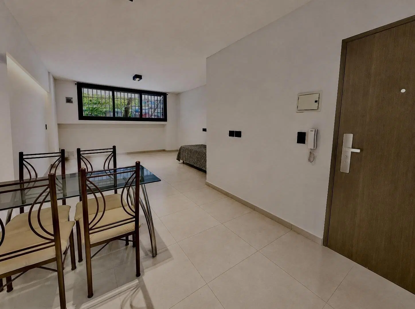 Venta departamento a estrenar 1 dormitorio con patio en barrio Abasto 1