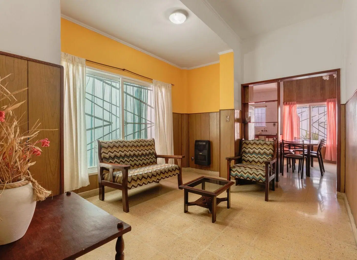 Casa en venta 2 dormitorios patio cochera Barrio Parque Casado 5