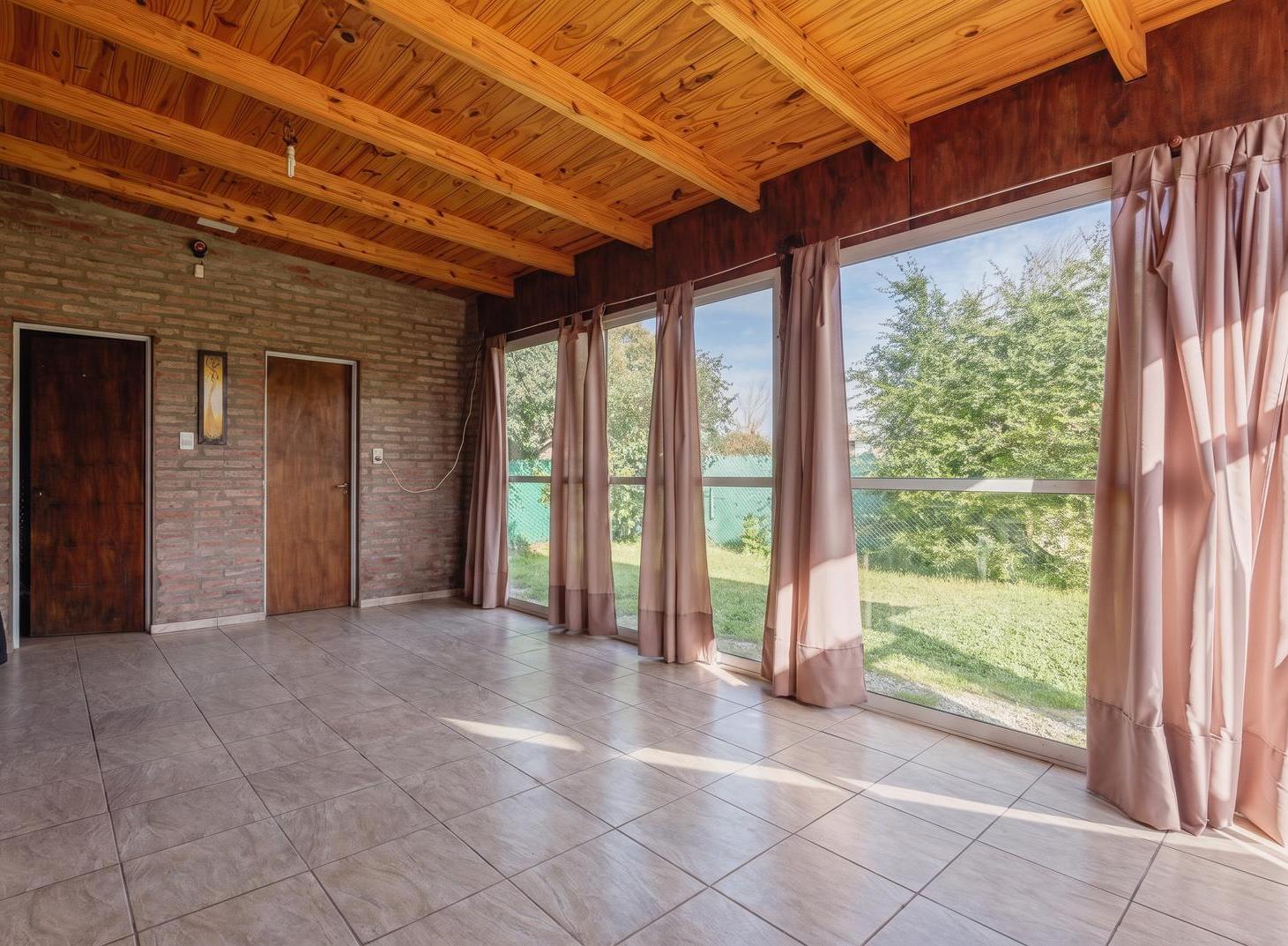 Foto de VENTA CASA CON QUINCHO Y PILETA, imagen 5
