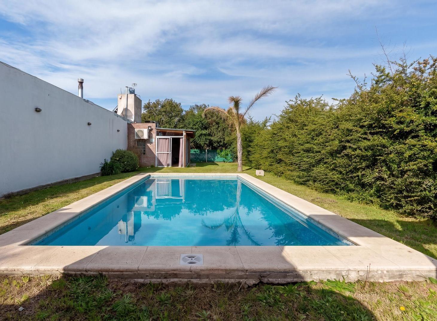Foto de VENTA CASA CON QUINCHO Y PILETA, imagen 2
