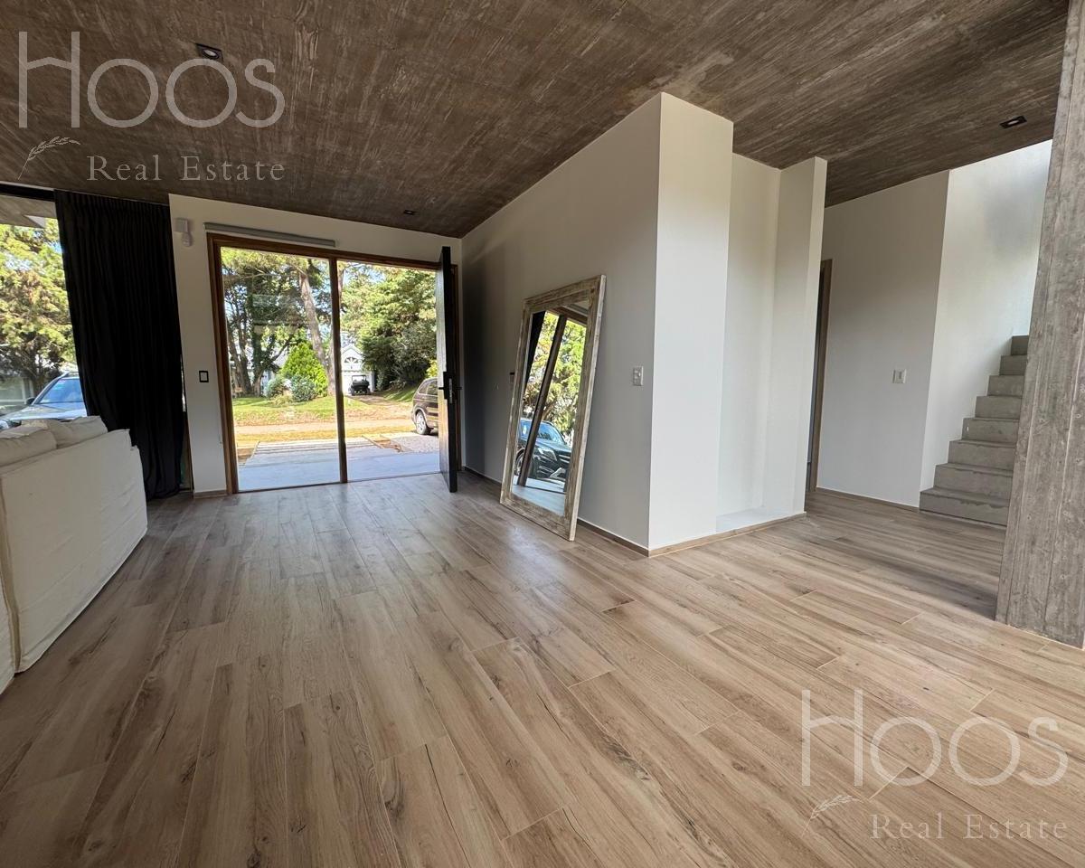 Casa en Carilo 6 Amb Pileta Climatizada \ 2 Cuadras del Mar Todo Luz y Sol! 2