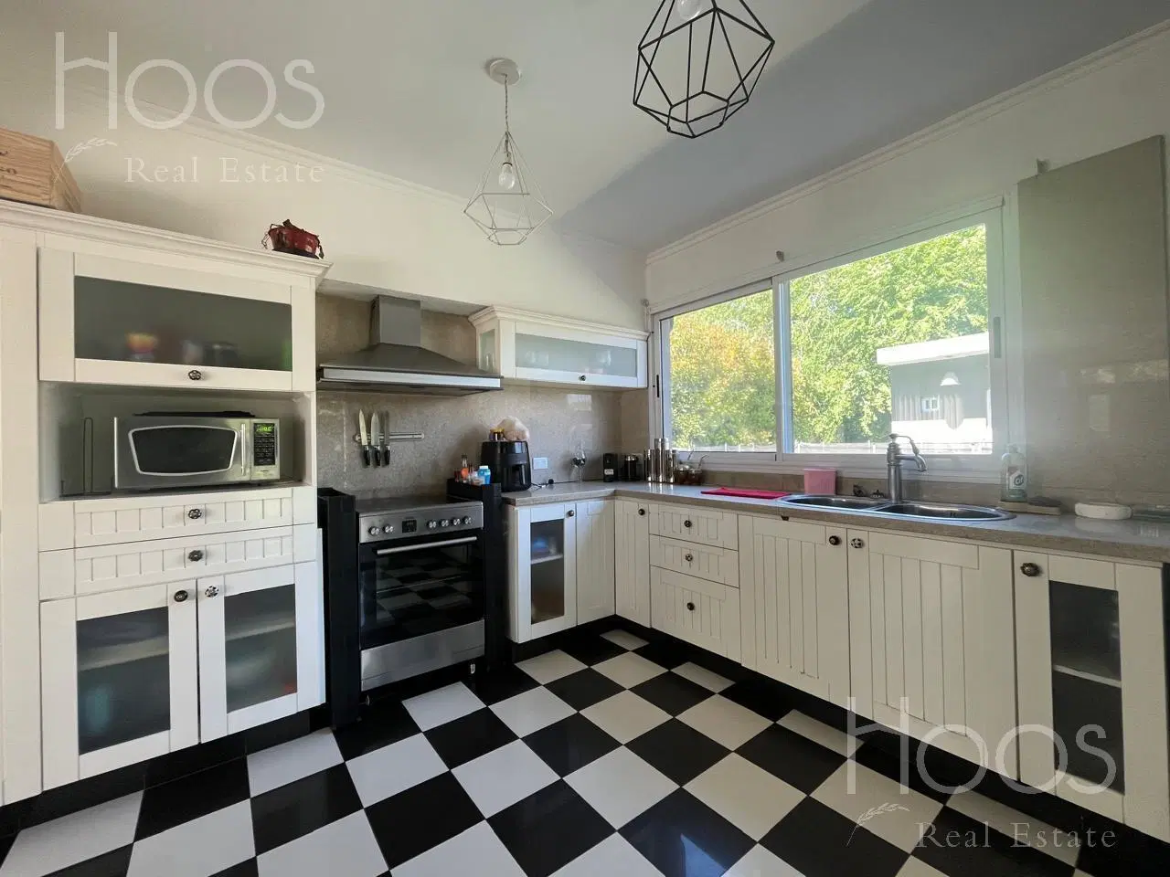 Casa  Minimalista 4 amb  en Venta / Alquile Temp. -  Parque Leloir Altos del Sol - Acepta Permuta 4
