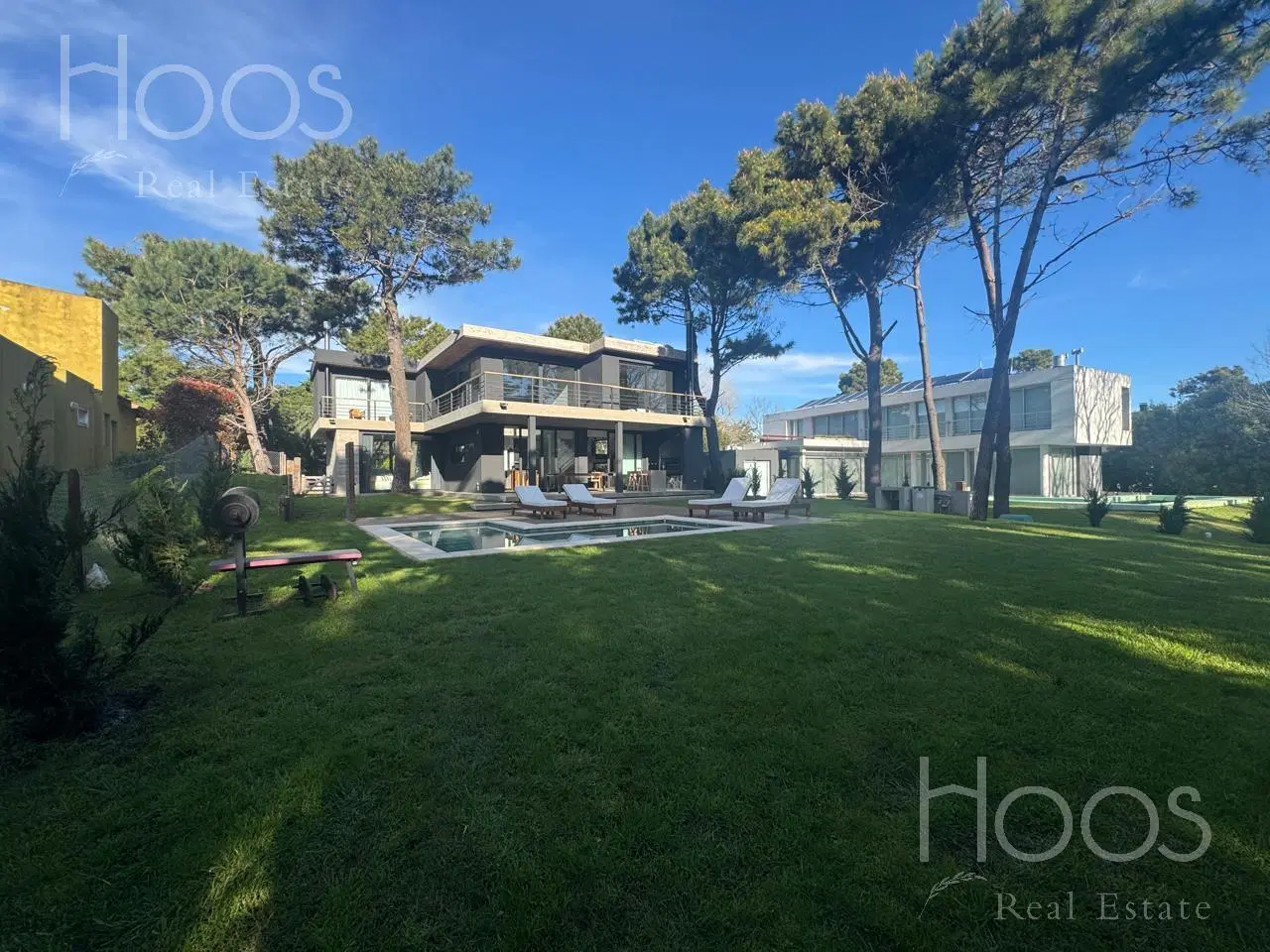 Casa en  Carilo PILETA CLIMATIZADA \ 2 CUADRAS DEL MAR -8/10 PERSONA  y ENERO ALQUILADA 4