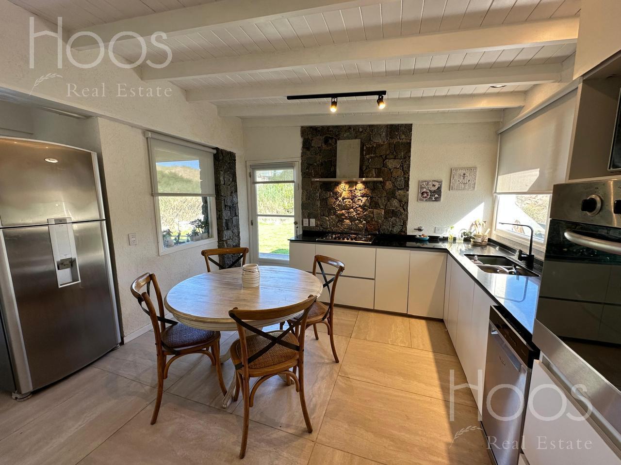 Foto de Casa en Carilo 4 amb con pileta 1 cuadra del mar, imagen 2