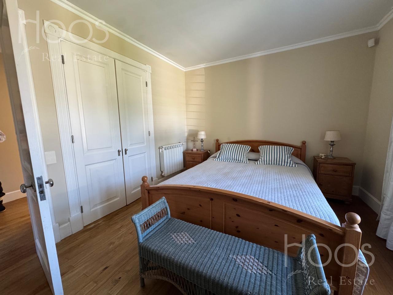 Foto de Casa en Carilo a metros del mar 4 dormitorios / parque / anexo huespedes, imagen 4