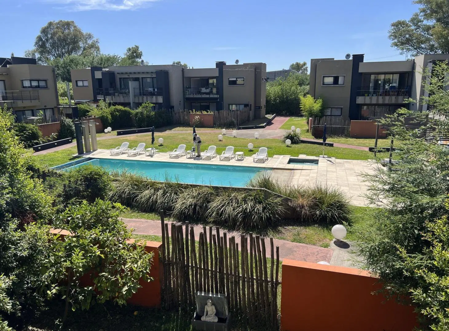 Departamento en complejo Espacio las Cavas Canning 2