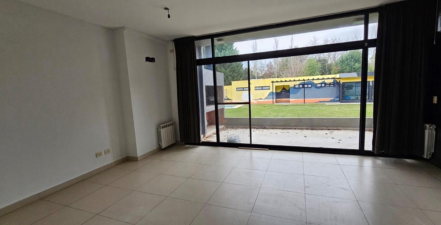 Foto de Departamento de 3 ambientes en alquiler en Las Cavas, imagen 2