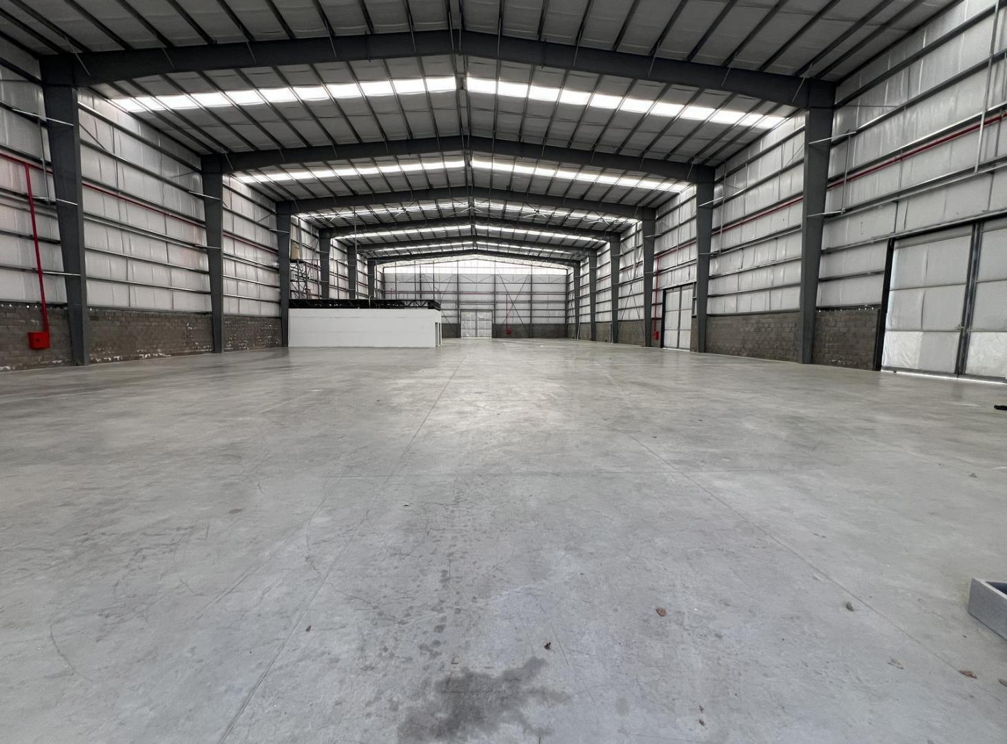 Foto de Nave de 2100m2 a metros del ingreso, en alquiler o venta en Polo, imagen 3