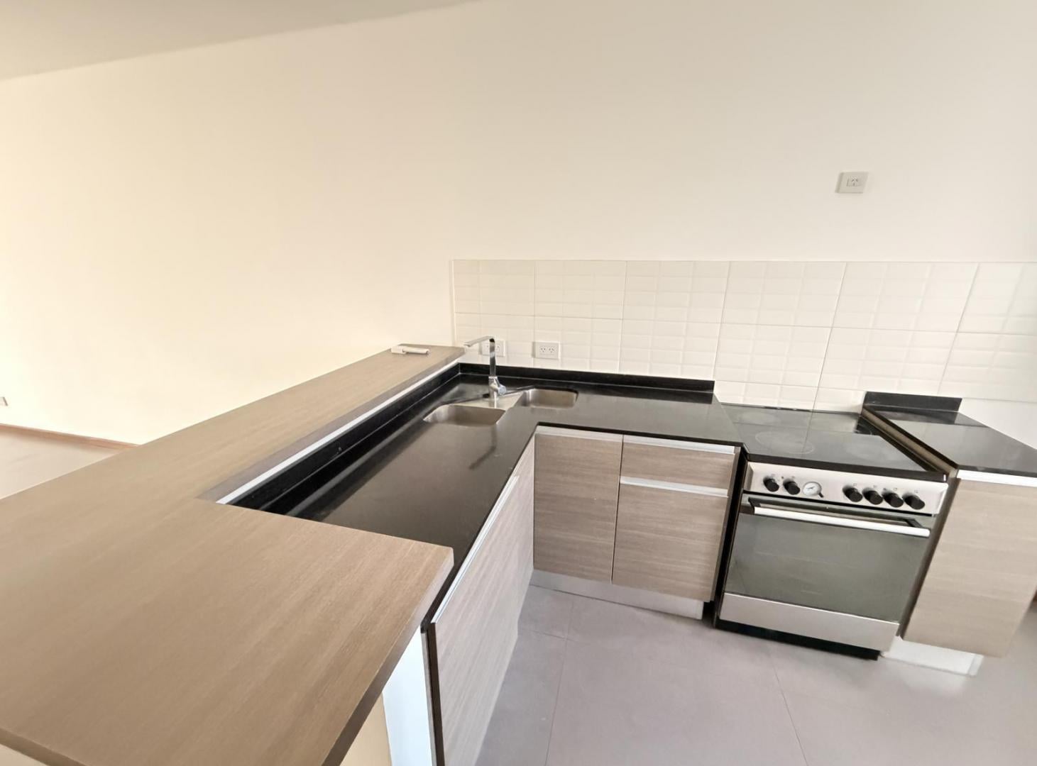 Foto de Alquiler departamento 3 amb con jardin en Sotavento Canning, imagen 4