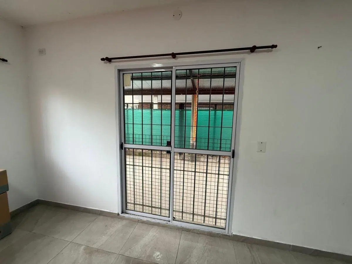 Pilar del Este, Zelaya / Gran Casa 2