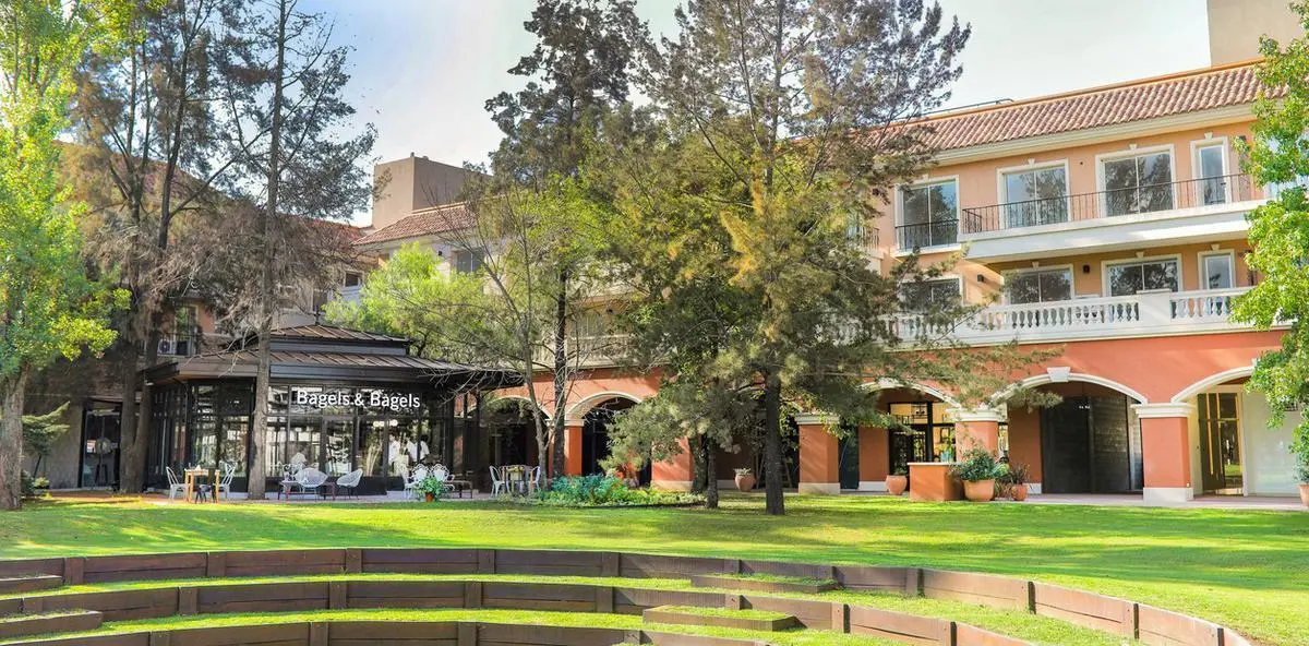 Local - Pueblo Camaño 3