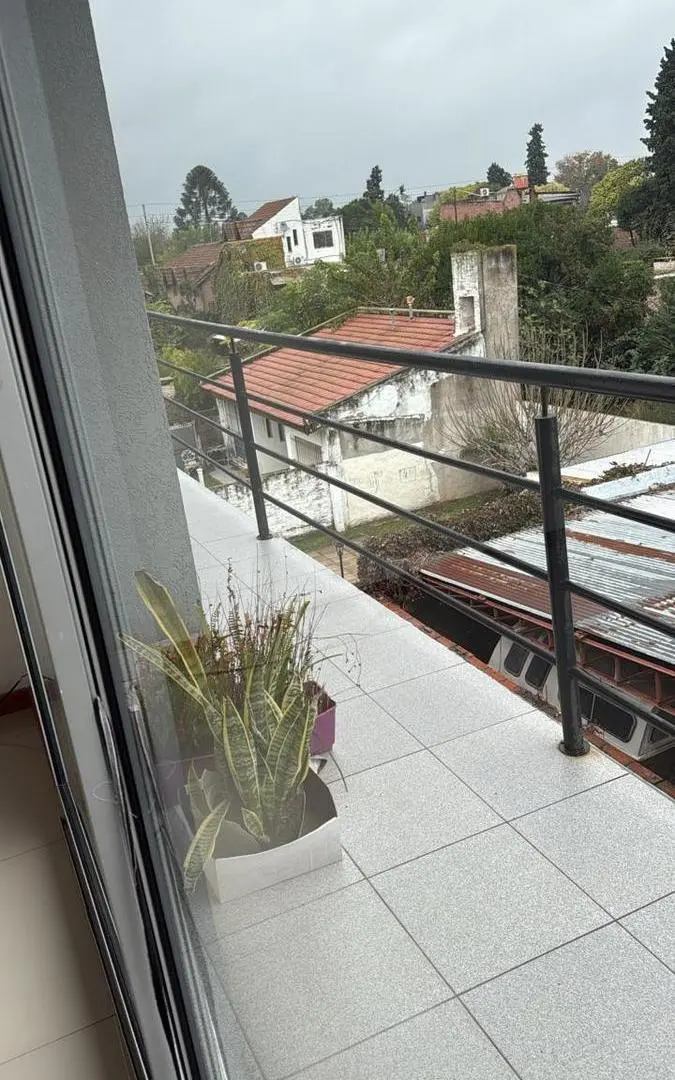 Departamento 2 ambientes Pilar 2 pisos por escalera con cochera apto credito 4