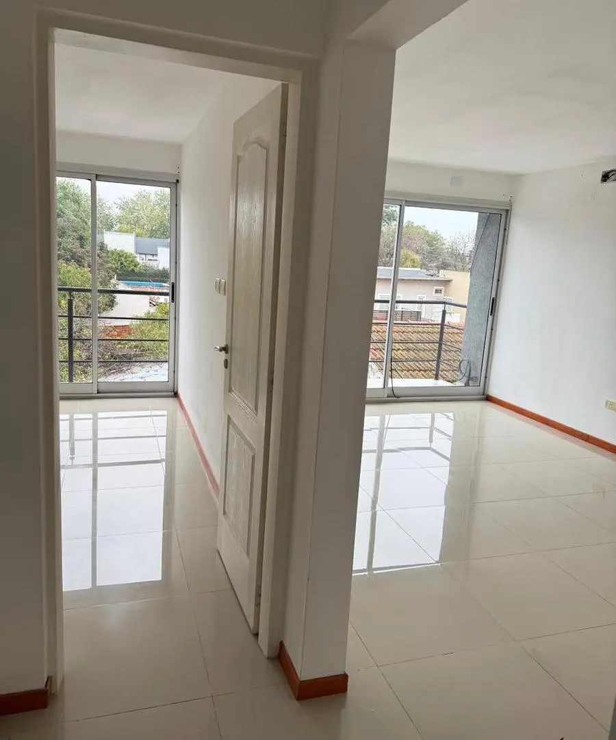 Departamento 2 ambientes Pilar 2 pisos por escalera con cochera apto credito 2