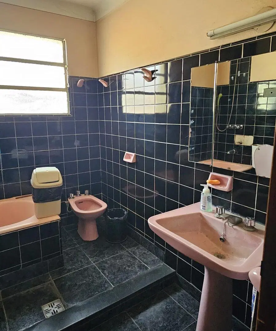 Esquina comercial 197 y panamericana 150 mts 1 piso por escalera 3