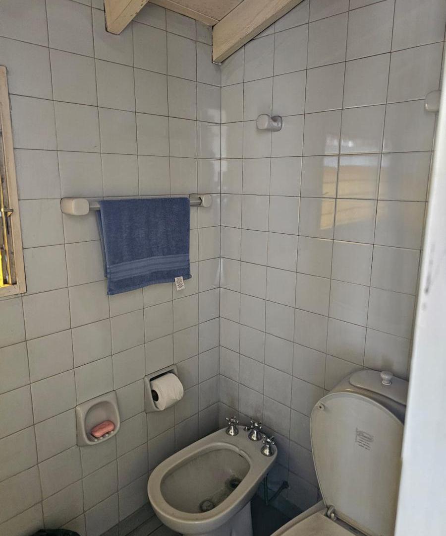 Foto de Esquina comercial 197 y panamericana 150 mts 1 piso por escalera, imagen 1