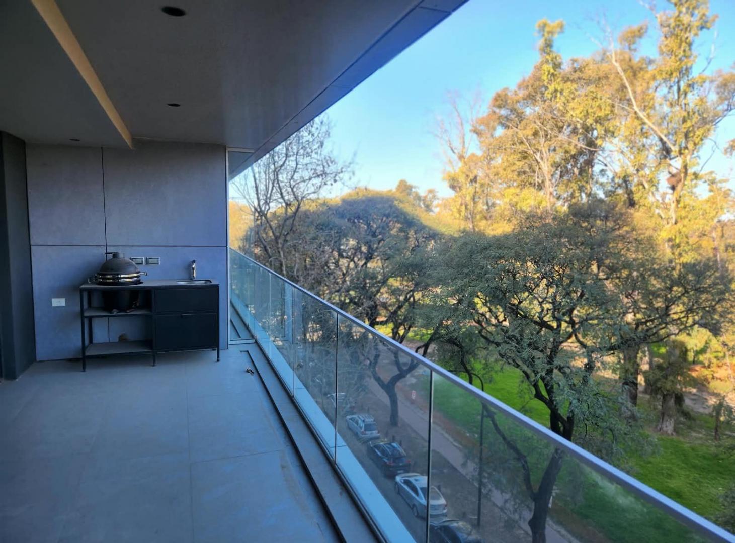 Foto de ALQUILER - Semipiso 4 Ambientes con Vistas Abiertas a los Lagos | Full, imagen 4
