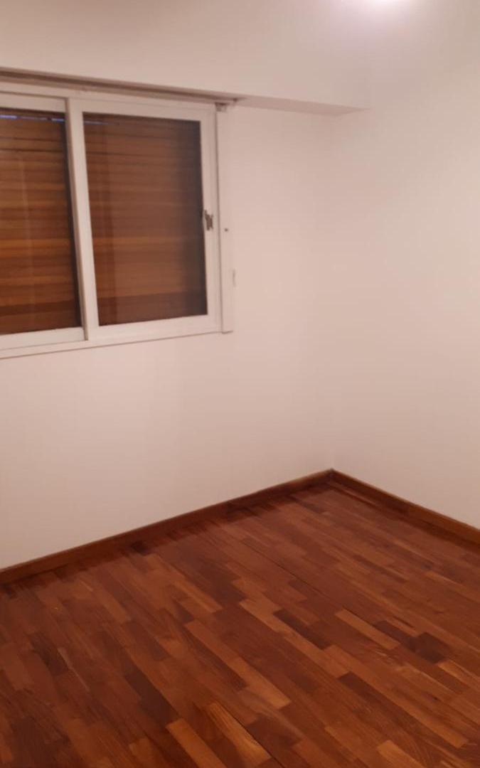 Foto de ¡Amplio y Luminoso Departamento de 3 Ambientes en Alquiler sobre, imagen 2