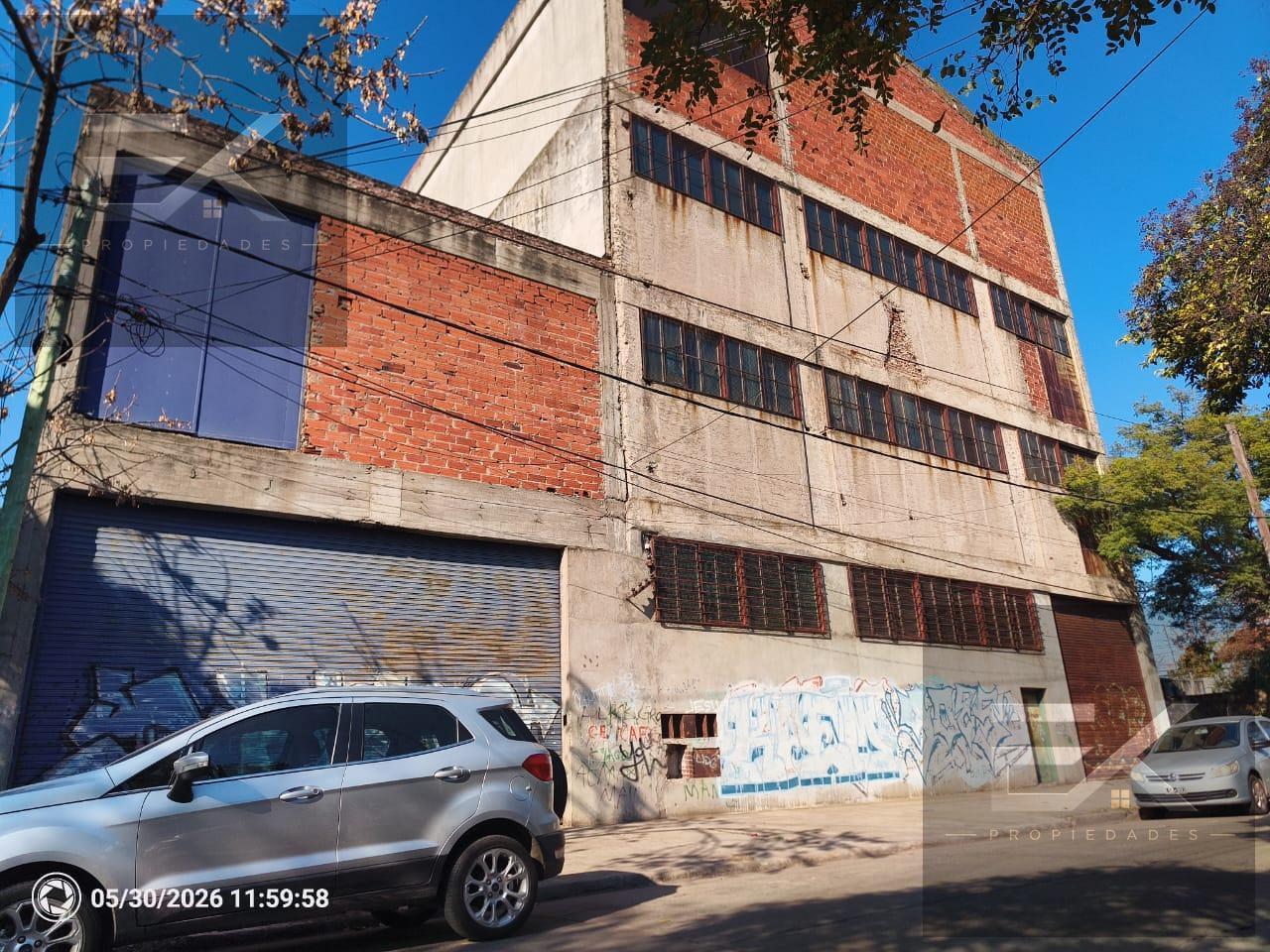 Foto de Nave industrial COMPLETA de 4500 mts2 en Alquiler en MONTE CASTRO, imagen 1