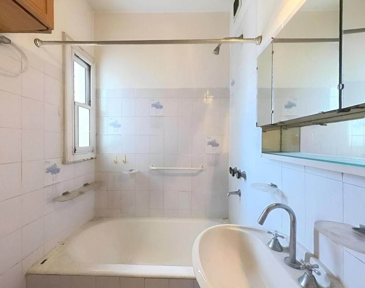 Versalles - Venta Departamento 4 Amb. 5