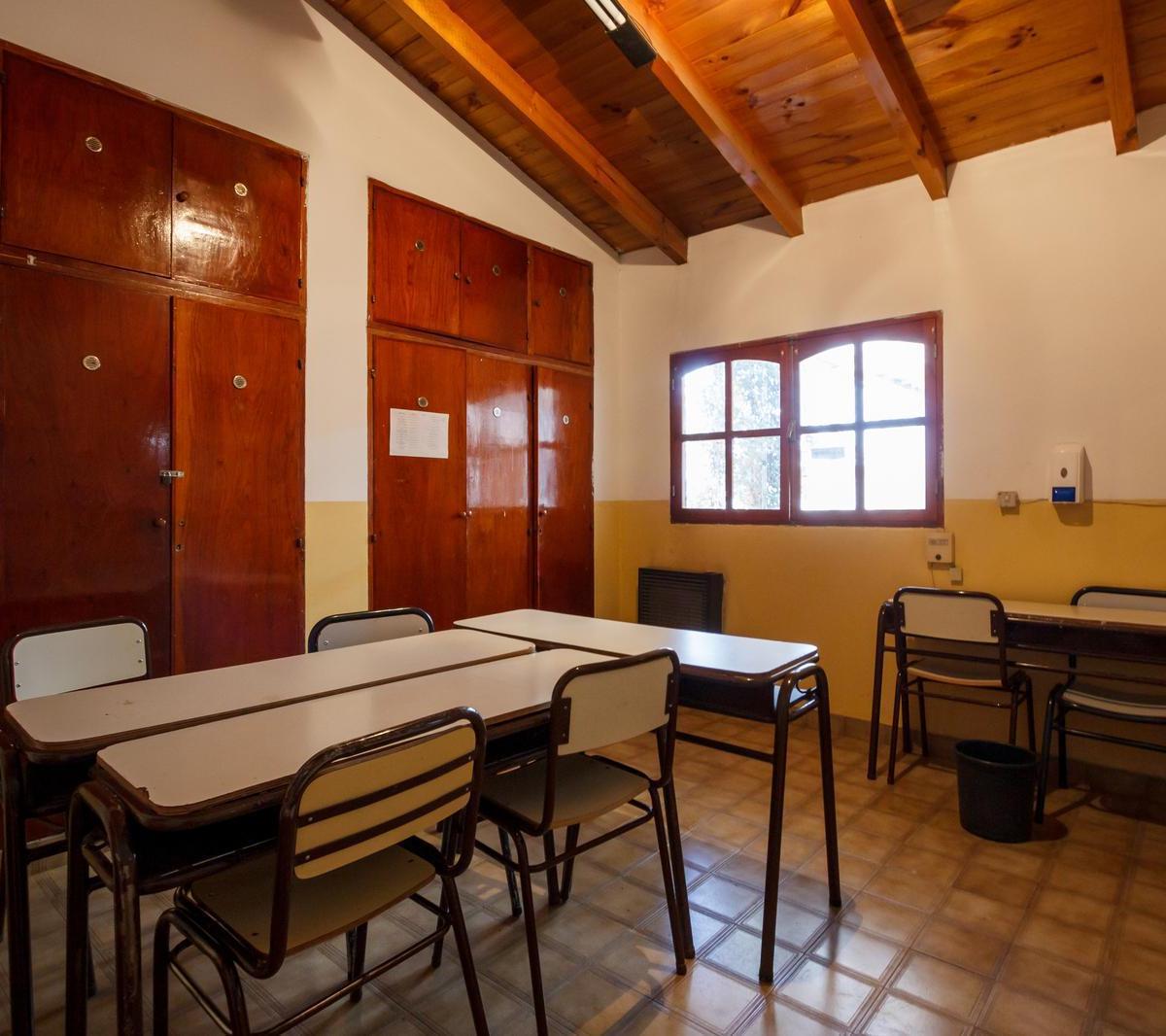 Edificio Comercial, 1200 m², Para Educación, Oficinas, Consultorios, Centro de Neuquén 5