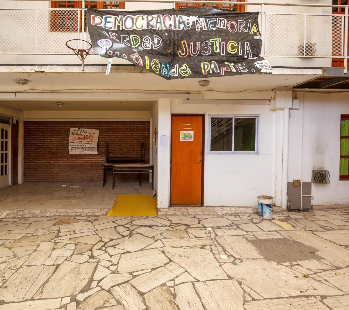 Edificio Comercial, 1200 m², Para Educación, Oficinas, Consultorios, Centro de Neuquén 4