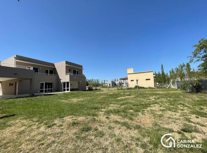 Venta de casa de 3 dormitorios en Plottier 4