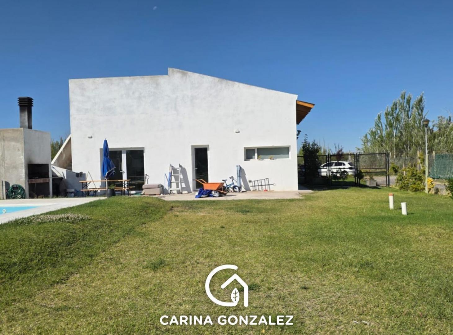 Venta Casa 3 Dormit. 2 Baños Piscina lote de 736m2 barrio cerrado La Candelaria, Neuquen Cap.