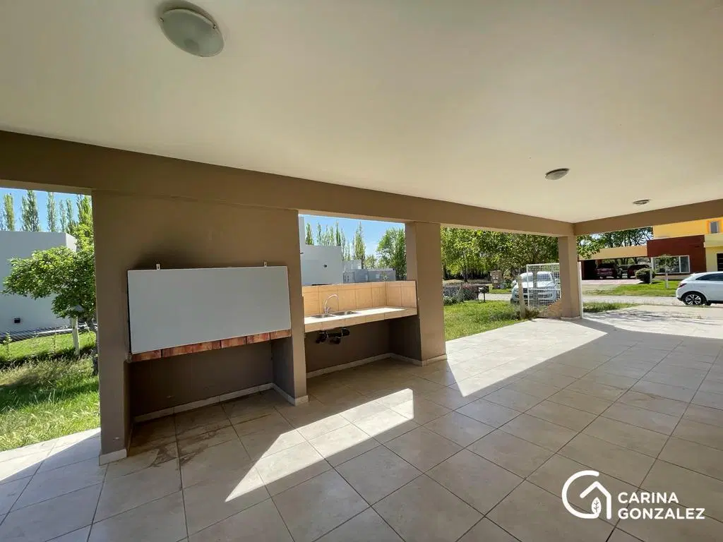 Venta de casa de 3 dormitorios en Plottier 4