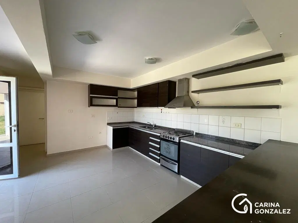 Venta de casa de 3 dormitorios en Plottier 8