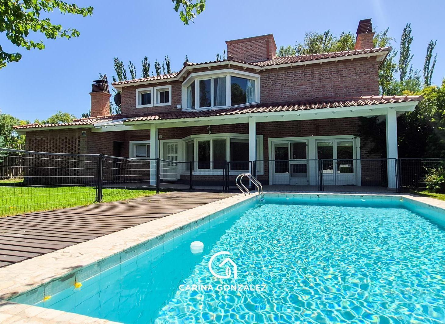 Foto de Casa 4 dormitorios, con pileta, en Rincón Club de Campo, Nqn Capital, imagen 2