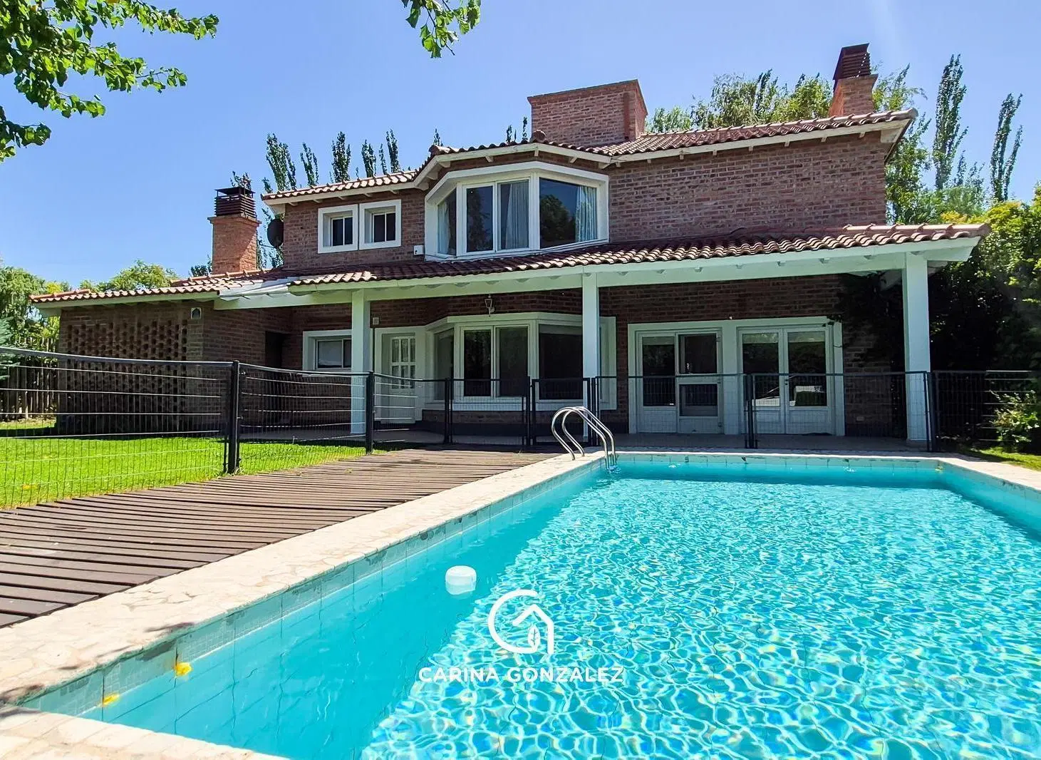 Casa 4 dormitorios, con pileta, en Rincón Club de Campo, Nqn Capital 2