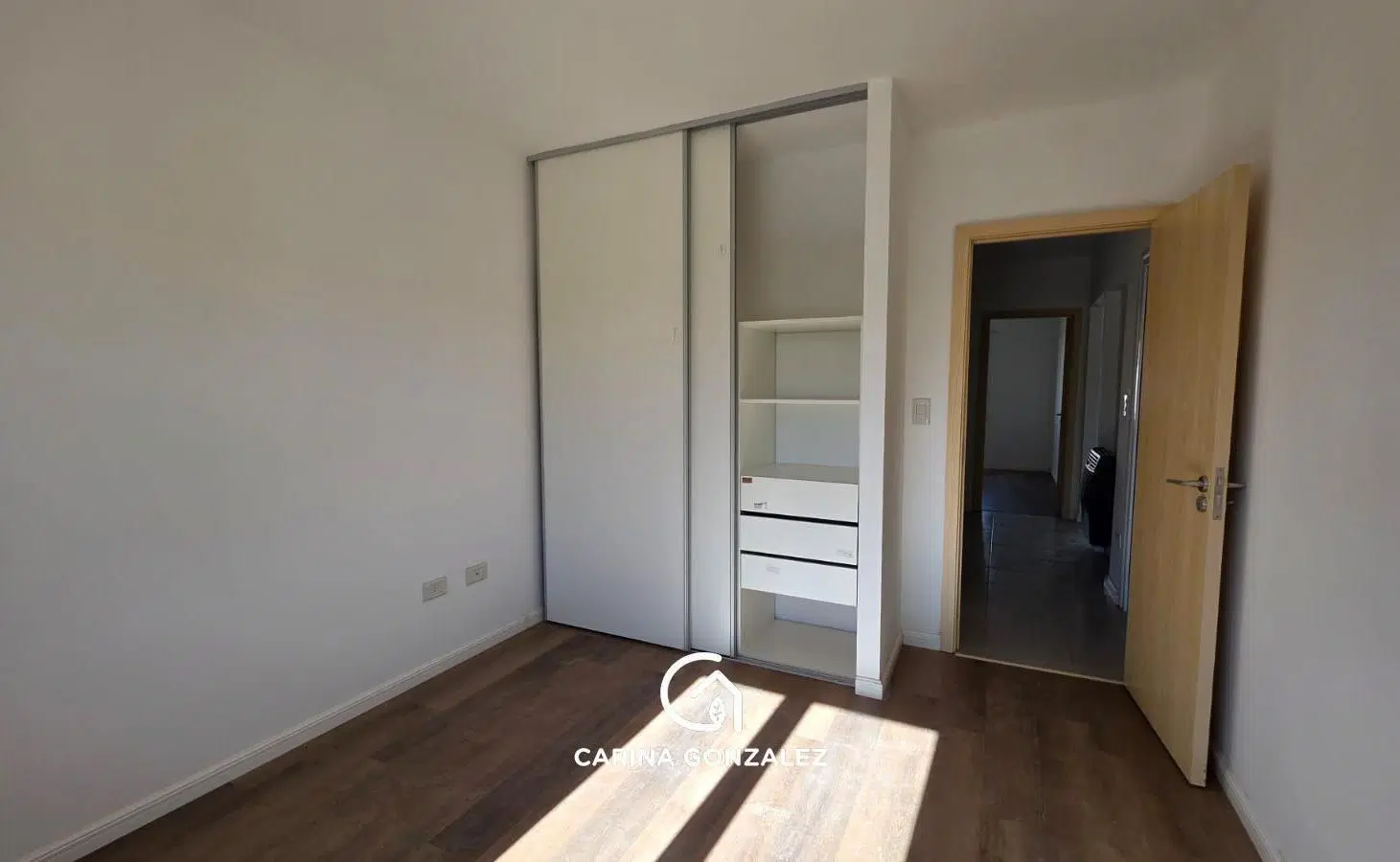 Alquiler de Casa de 2 dormitorios en barrio La Falda - Cipolletti 8