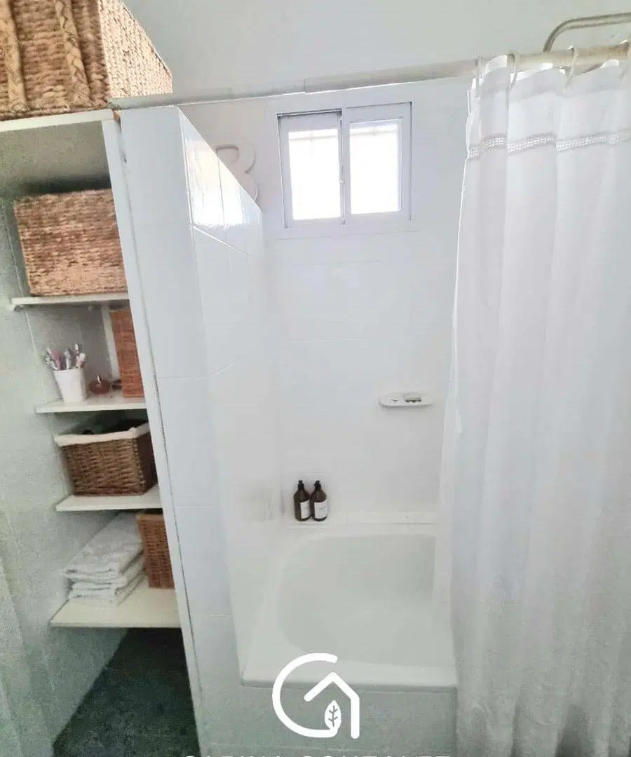 Venta casa en con PILETA Plottier 4