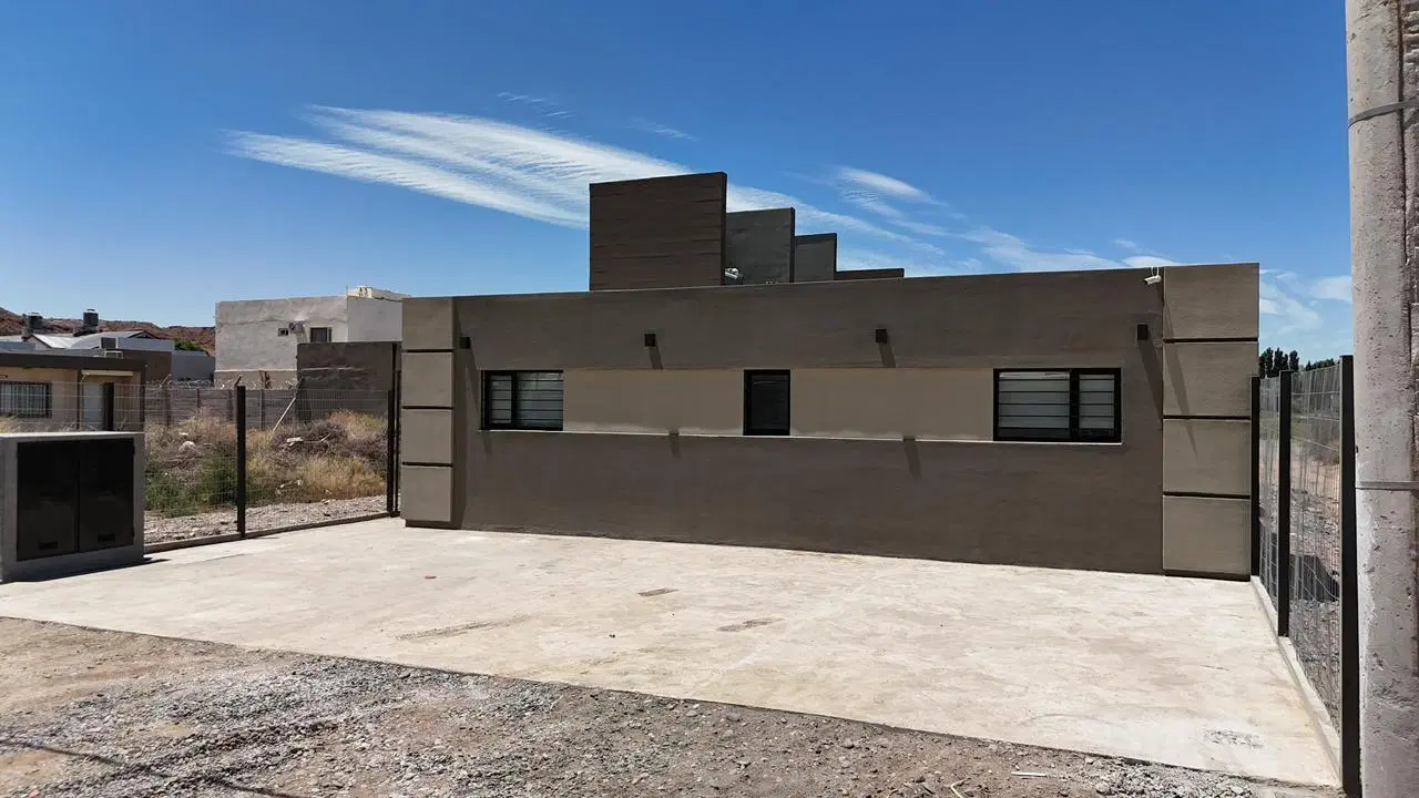 VENTA Casa en PH Añelo dos dormit. 2 baños. Barrio URBANIZACIÓN AÑELO, VACA MUERTA 5